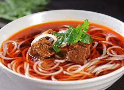 牛肉粉技術(shù)培訓(xùn)哪里好？教學(xué)碗底料調(diào)配技巧